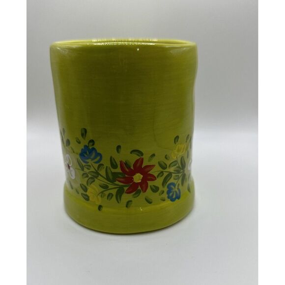 Tabletops Unlimited Espana PASHA Green Red Roses Flowers Hand Painted Mug 4.5 in - Picture 3 of 5